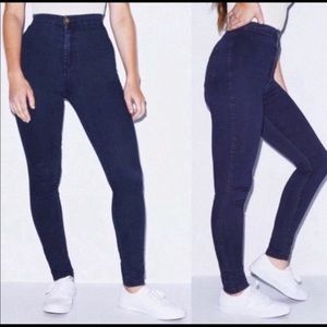 💕American Apparel Jeans size medium 💕